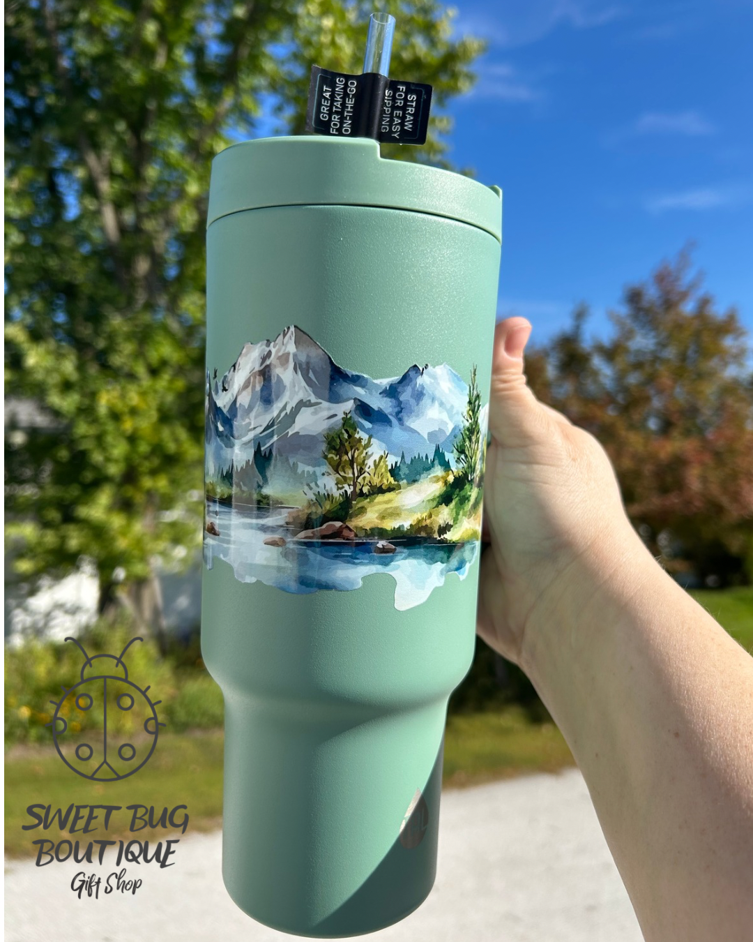 Decorated Mug with Lid and Straw: Green with Landscape